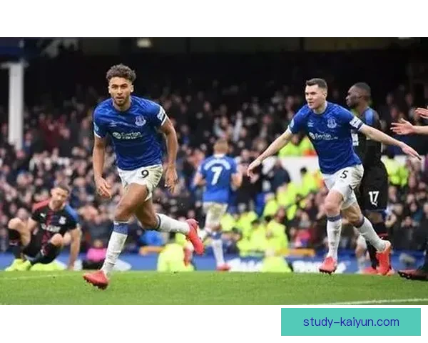 埃弗顿俱乐部最新动态分析球员转会与赛季战略调整